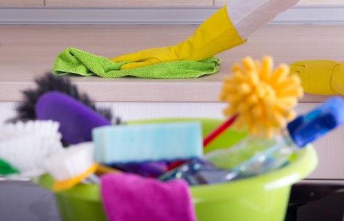 Professional move out cleaning for a SW16 property interior